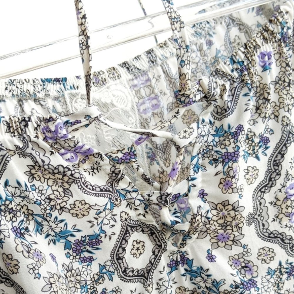 Sadie & Sage • Off Shoulder Scrunch Crop Top - Picture 6 of 9